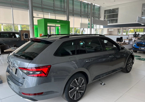 Skoda Superb cena 219900 przebieg: 5, rok produkcji 2024 z Pisz małe 137